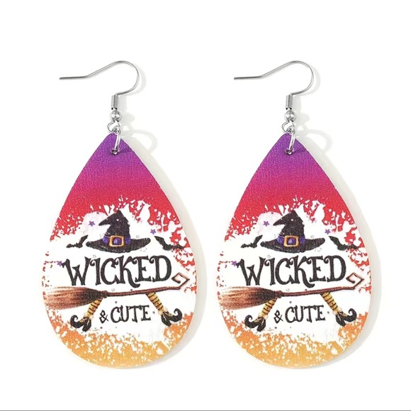 NIP FALL Wicked Cute Witch FAUX LEATHER Earrings - Picture 3 of 4